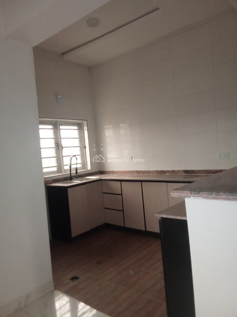 Brand New 2beds Flat, Oposite Chevron, Lekki, Lagos, House for Rent