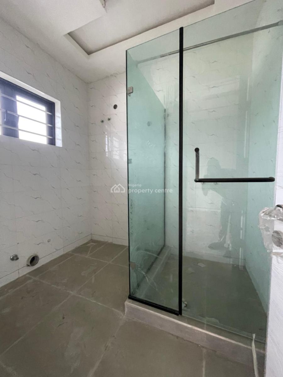 Serviced 1 Bedroom Apartment with Elevator in Lekki Phase 1, Exquisite Luxury Apartments Suitable for Shortlet, Lekki Phase 1, Lekki, Lagos, Block of Flats for Sale
