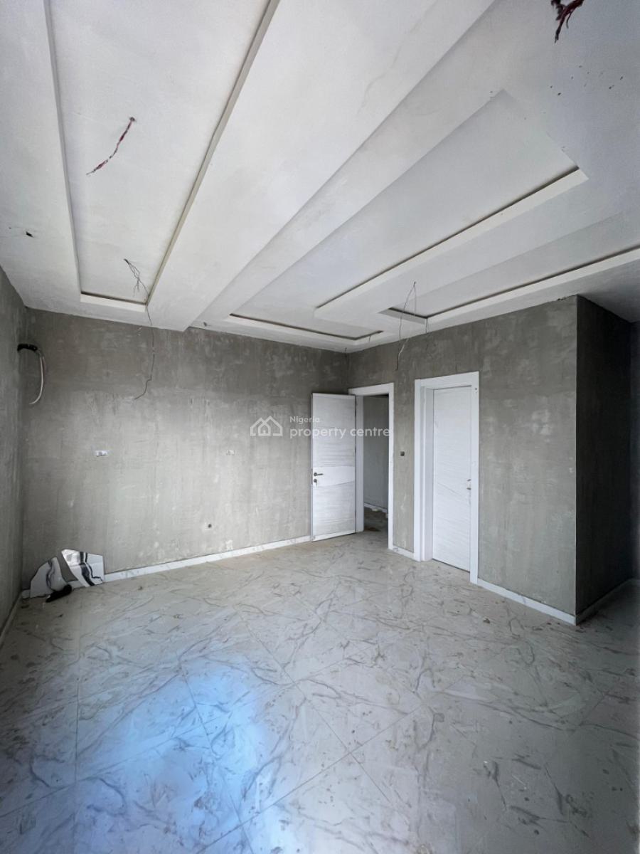 Serviced 1 Bedroom Apartment with Elevator in Lekki Phase 1, Exquisite Luxury Apartments Suitable for Shortlet, Lekki Phase 1, Lekki, Lagos, Block of Flats for Sale