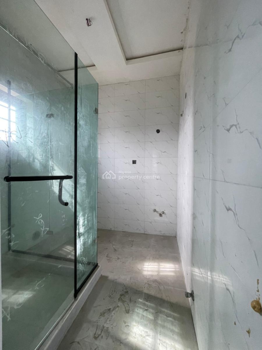 Serviced 1 Bedroom Apartment with Elevator in Lekki Phase 1, Exquisite Luxury Apartments Suitable for Shortlet, Lekki Phase 1, Lekki, Lagos, Block of Flats for Sale