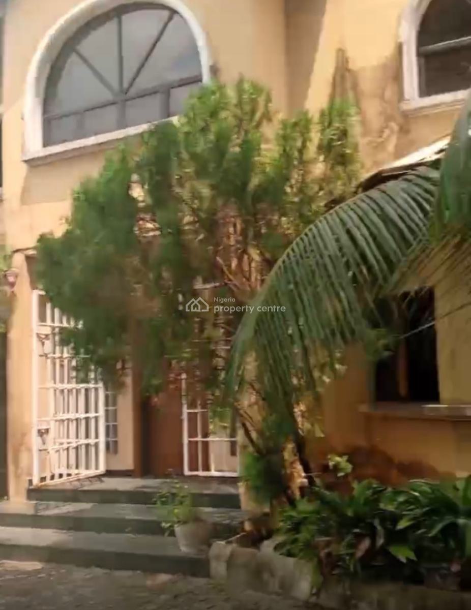 Massive Spacious Built 5bedrooms Fully Detached Duplex with 2-rooms Bq, Off Bisola Durosimi, Lekki Phase 1, Lekki, Lagos, House for Rent