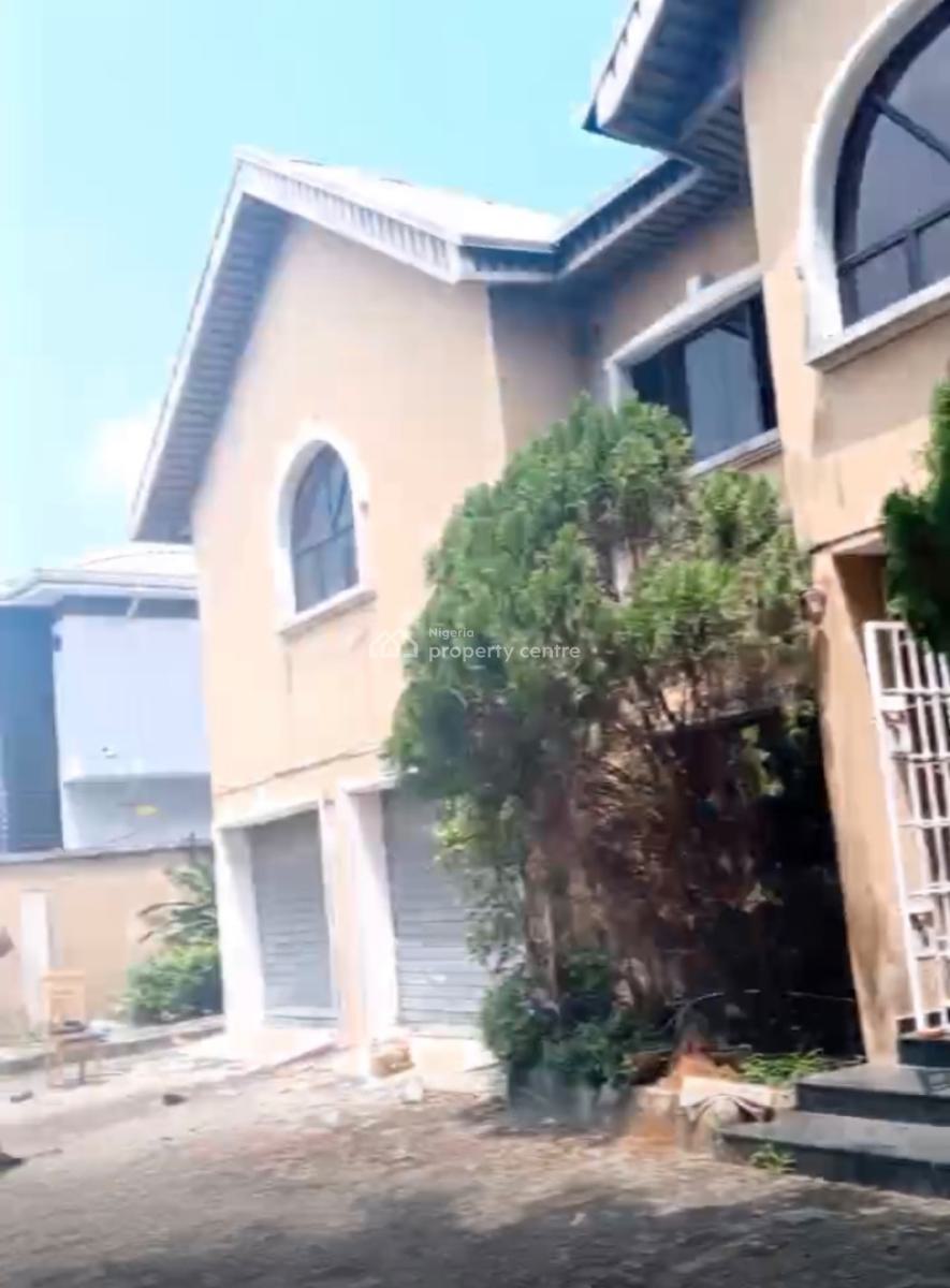 Massive Spacious Built 5bedrooms Fully Detached Duplex with 2-rooms Bq, Off Bisola Durosimi, Lekki Phase 1, Lekki, Lagos, House for Rent