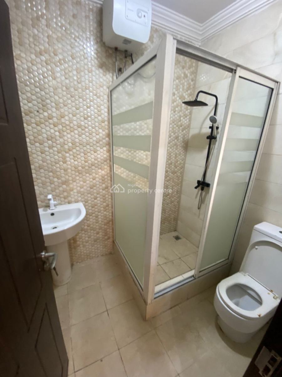 Self Serviced Two (2) Bedroom Apartment No Bq, Lekki Phase 1, Lekki, Lagos, Flat / Apartment for Rent