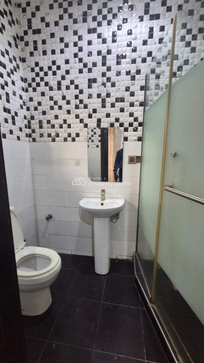 3bed Room Flat at Ikeja Gra, Gra, Ikeja, Lagos, Flat / Apartment for Rent