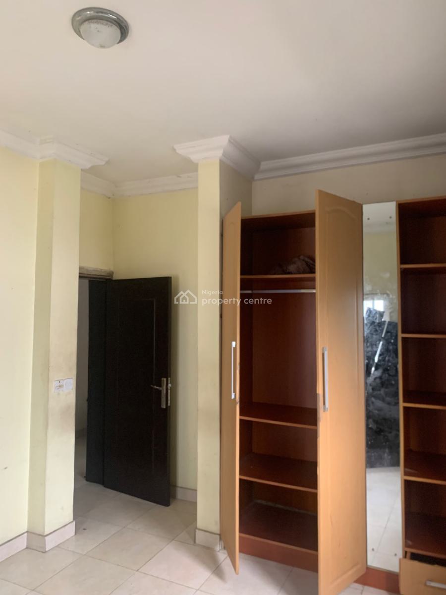 Nearly Used 3 Bedroom Flat, Royal Garden Estate, Ajah, Lagos, Block of Flats for Sale