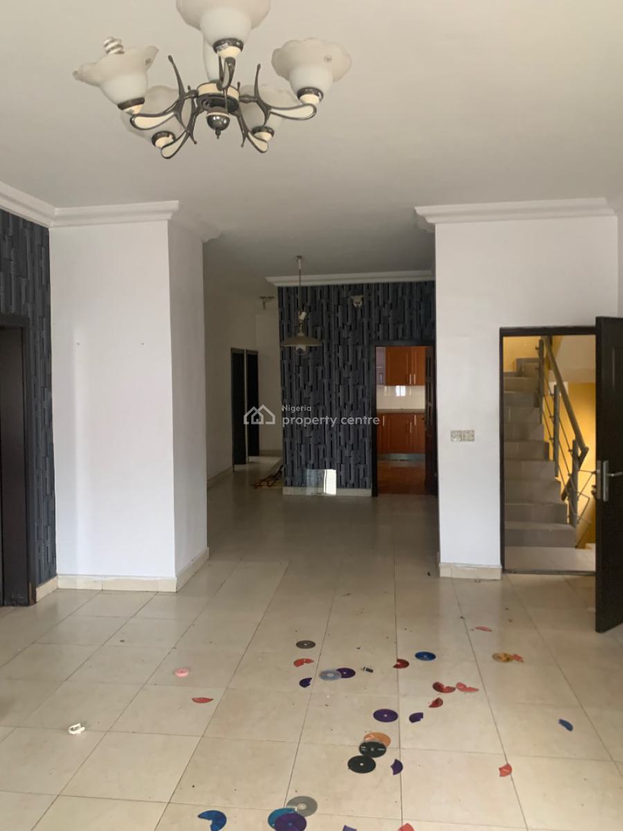 Nearly Used 3 Bedroom Flat, Royal Garden Estate, Ajah, Lagos, Block of Flats for Sale