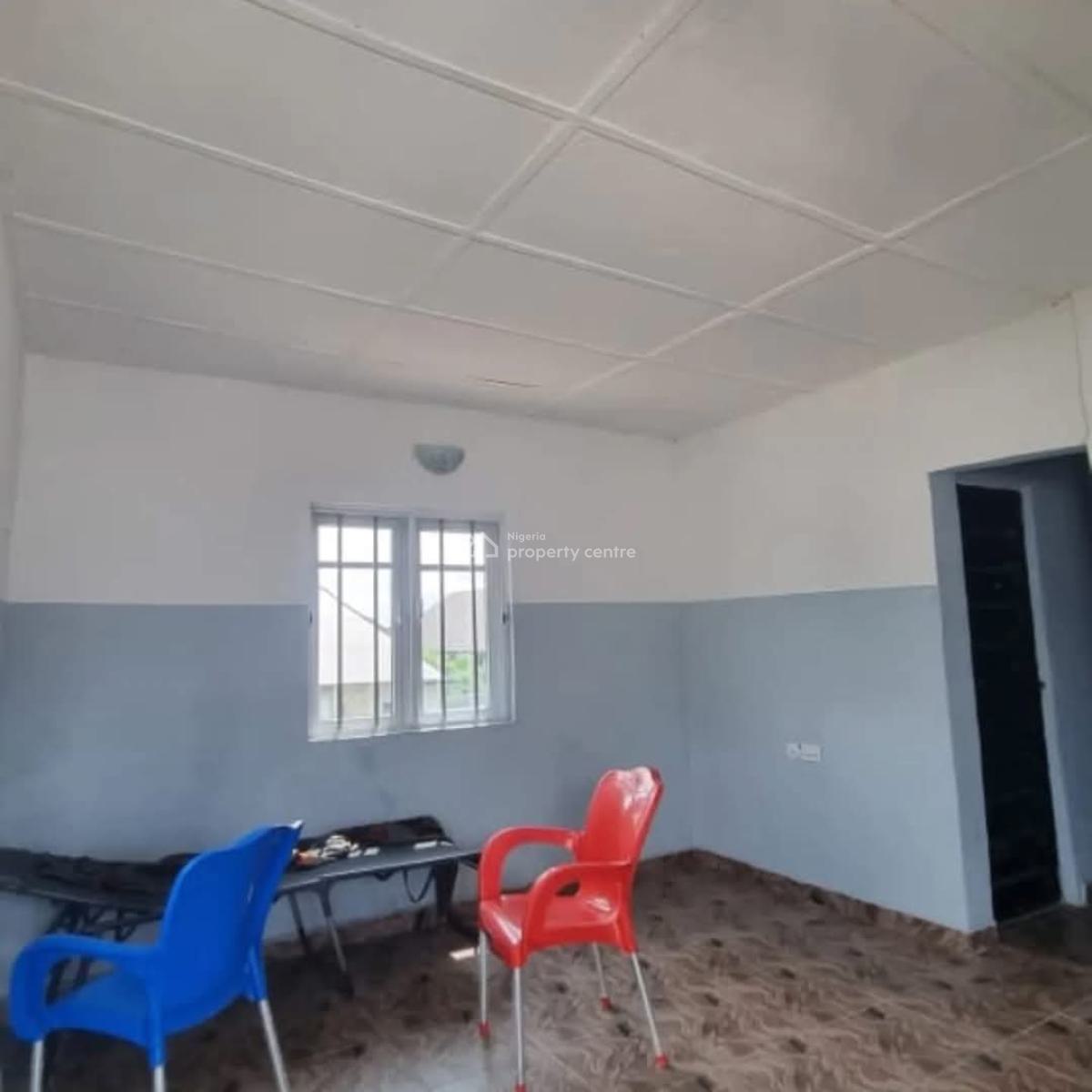 2-bedroom Bungalow Wt Spacious 2units Self-con, and 1shop., Eneka, Port Harcourt, Rivers, Detached Bungalow for Sale