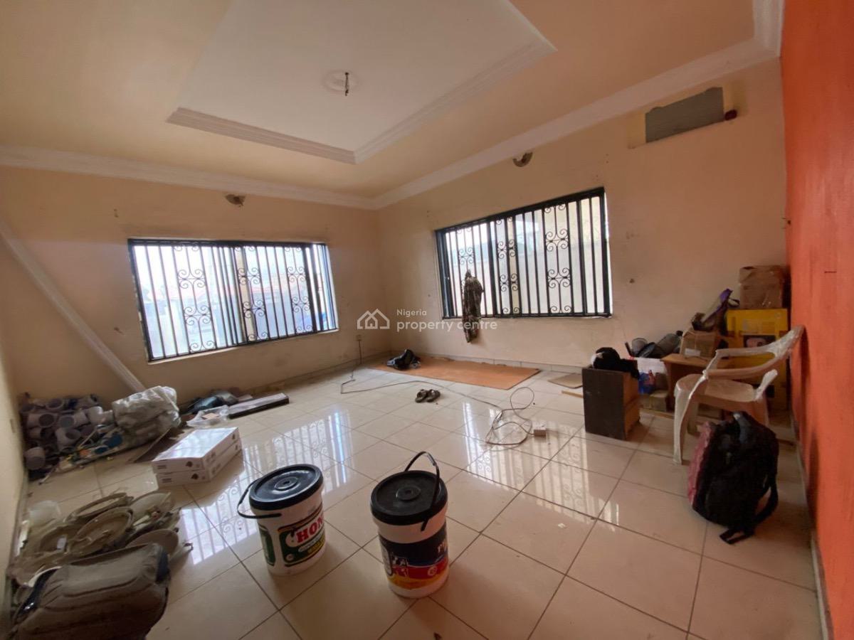 Luxury 3 Bedroom Flat, Gra Phase 1, Magodo, Lagos, Flat / Apartment for Rent