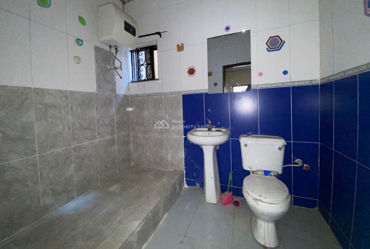Luxury 3 Bedroom Flat, Gra Phase 1, Magodo, Lagos, Flat / Apartment for Rent