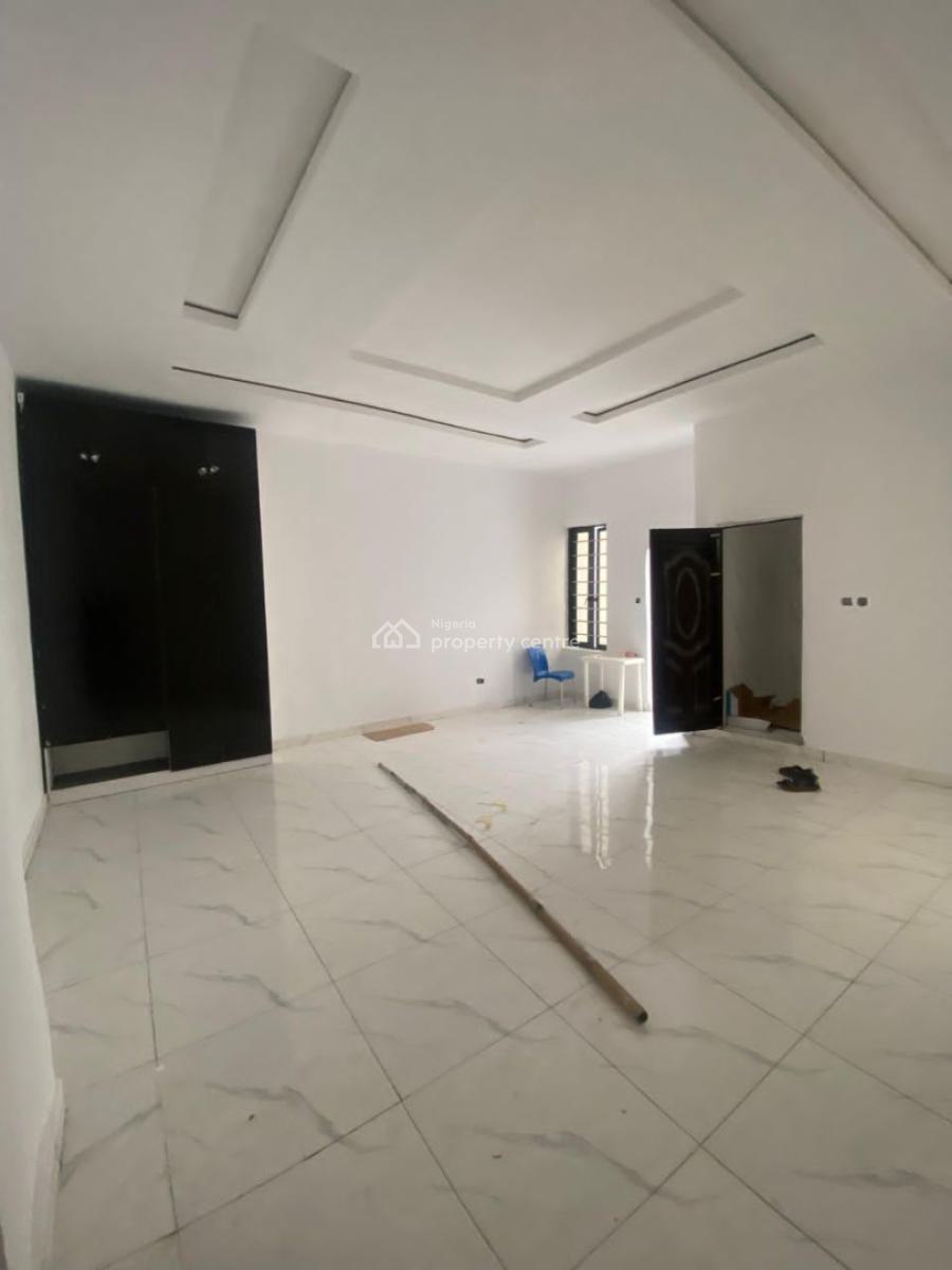 Luxury 3 Bedroom Terrace at Abraham Adesanya, Abraham Adesanya - General Paint, Ajah, Lagos, House for Sale