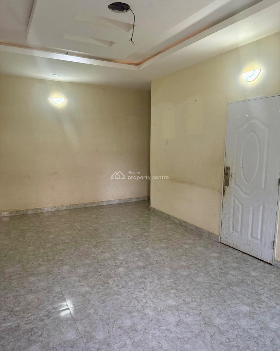 Upstairs: Comes with a C, Gym, Swimming Pool, Villa, Ikota, Lekki, Lagos, Flat / Apartment for Rent