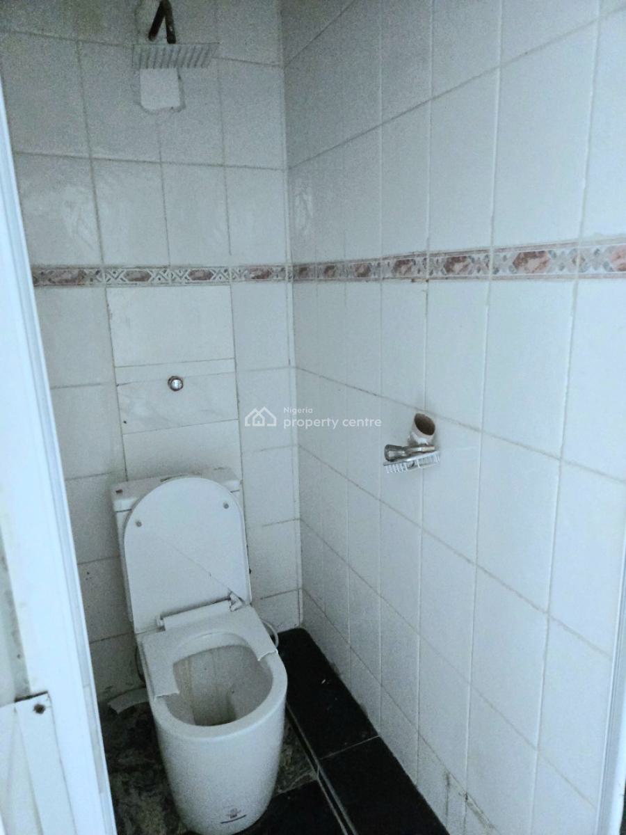 Ground Floor Shop, Lekki Phase 1, Lekki, Lagos, Shop for Rent