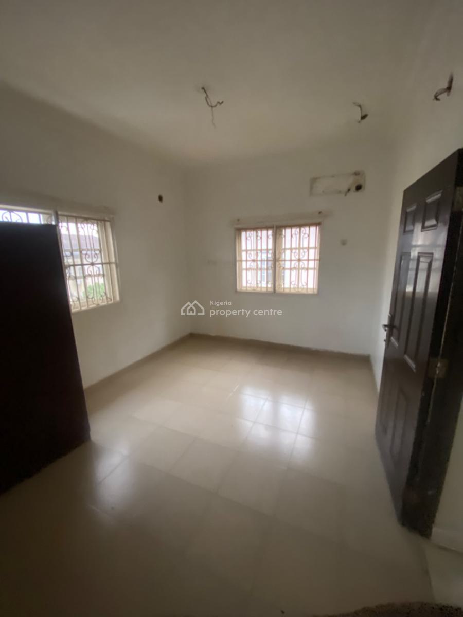 Nice 2 Bedroom Flat, 1st Floor, Tarred Rd, By Shafa Filling Station, Wuye, Abuja, Flat / Apartment for Rent