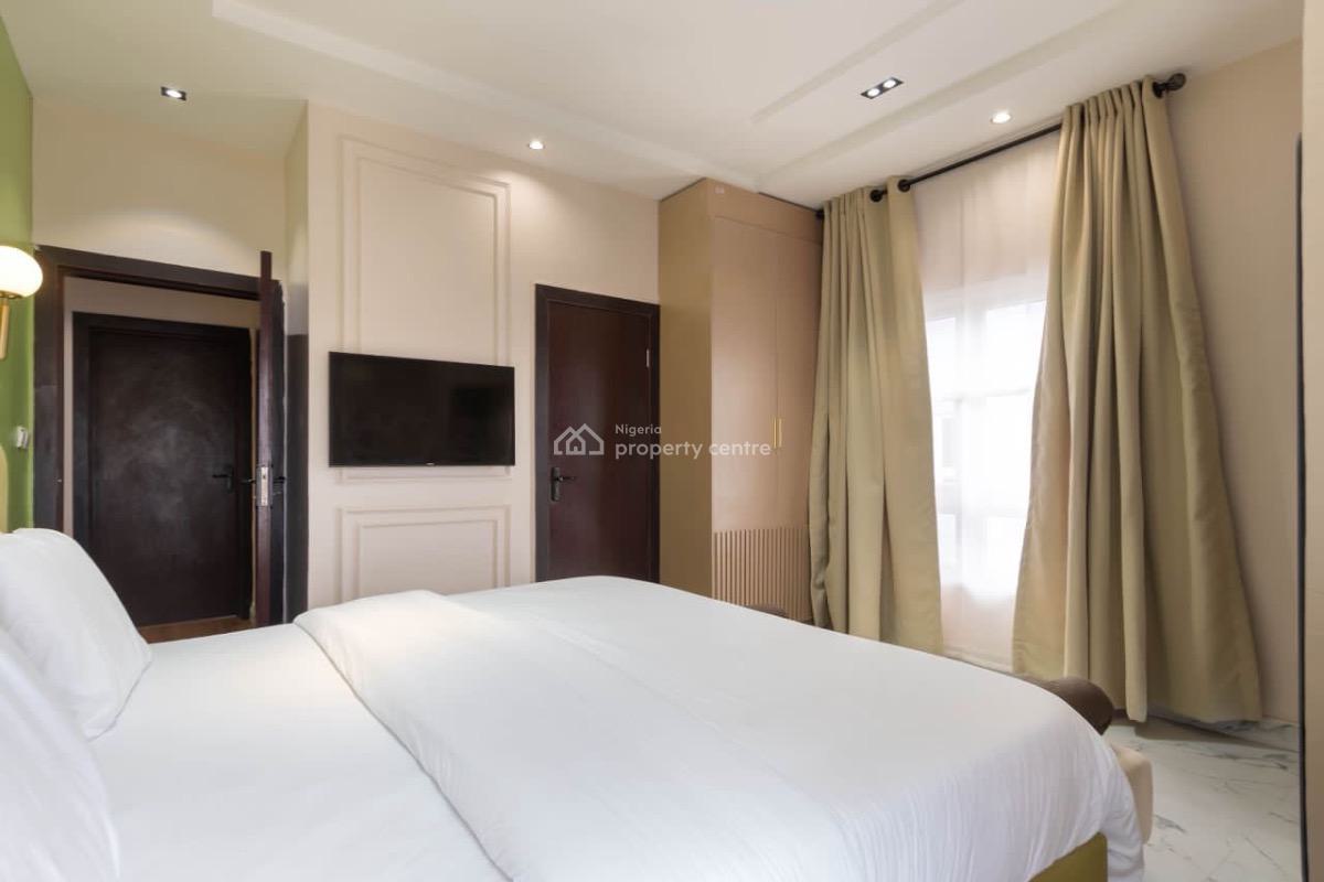 Beautiful 4bedroom Apartment Available for Bookings From Tommorow!!!, Lekki Phase 1, Lekki, Lagos, Flat / Apartment Short Let