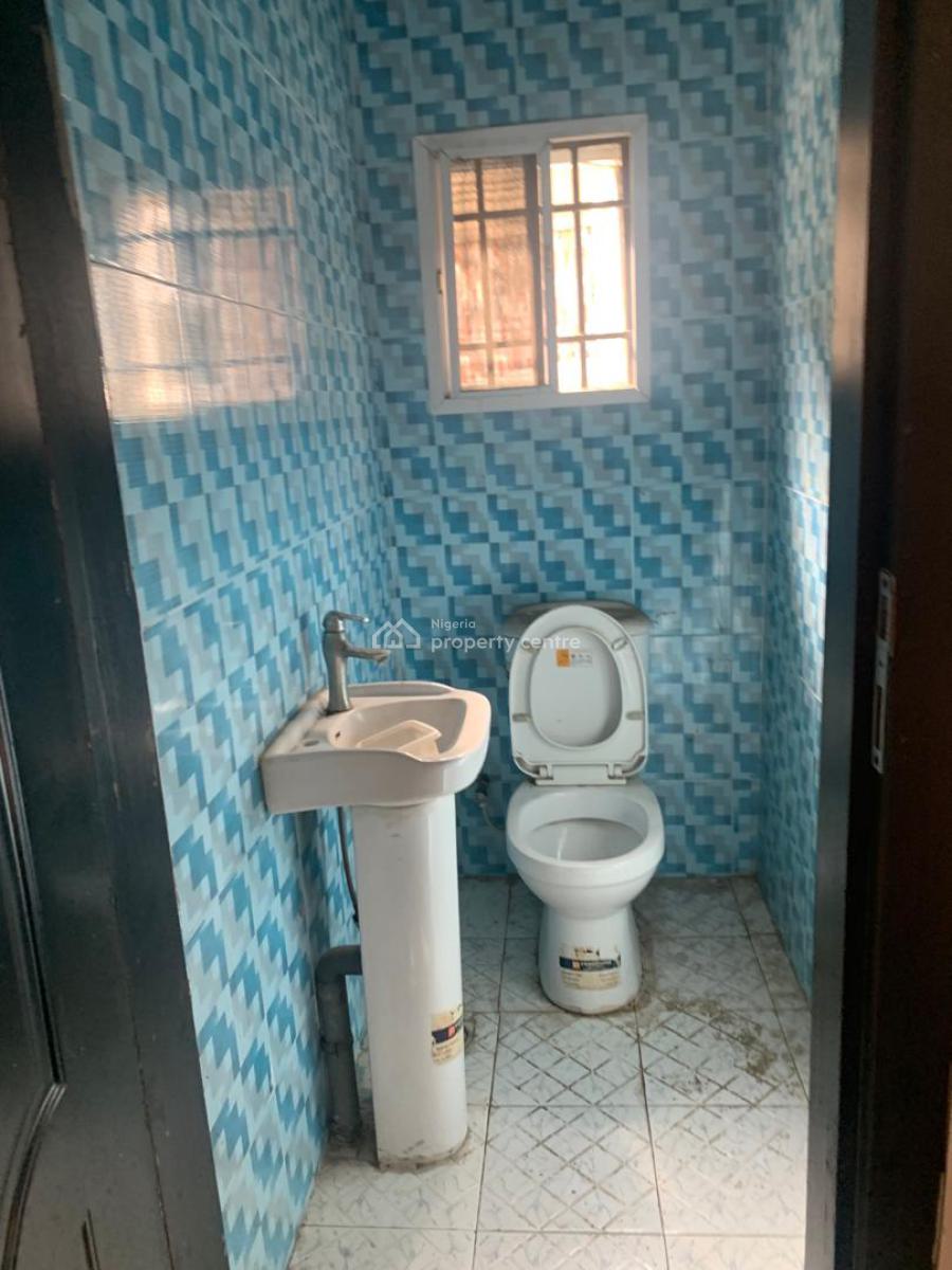 Well Maintained 3 Bedroom Flat, Millennium Estate, Gbagada, Lagos, Flat / Apartment for Rent