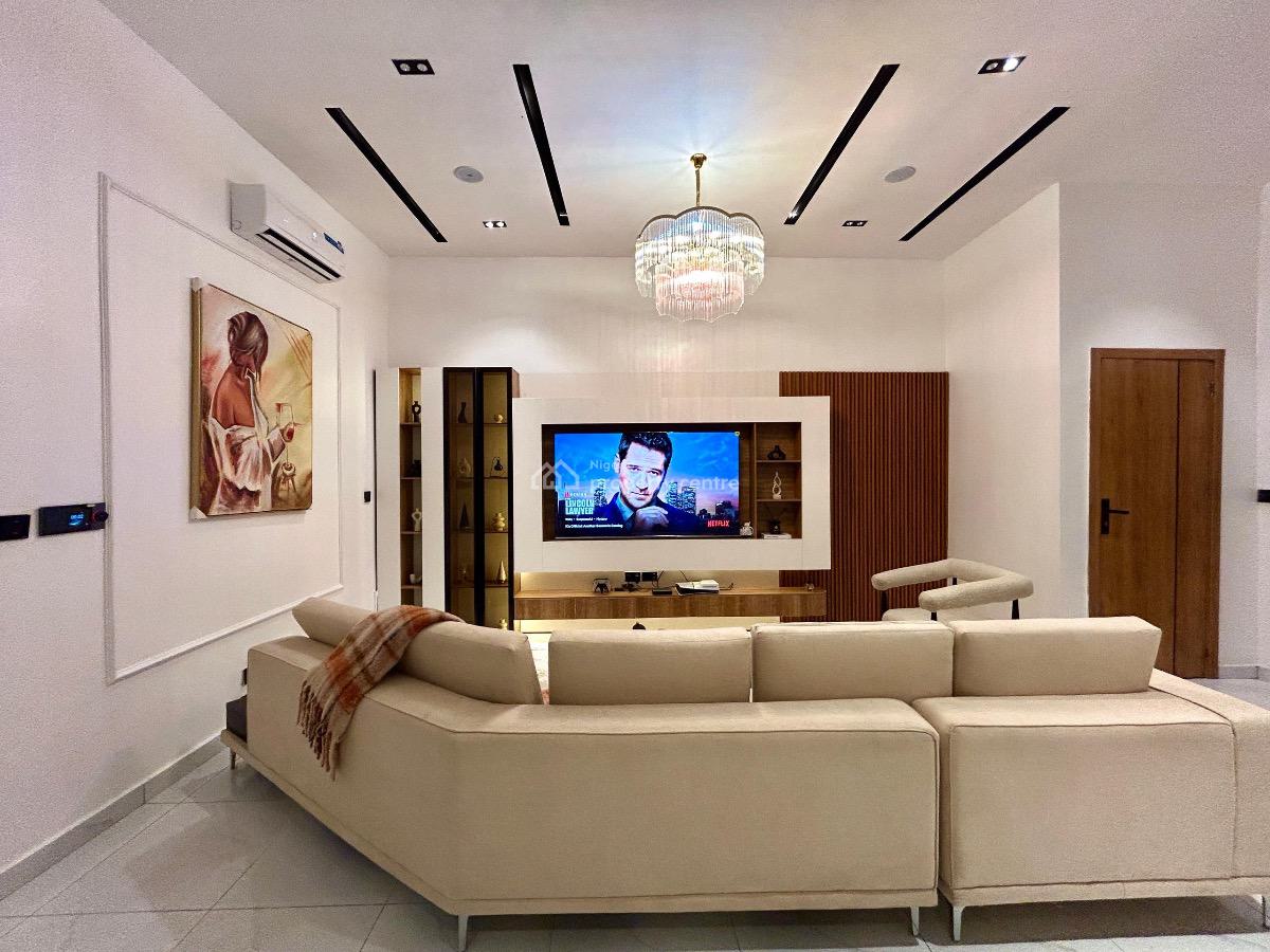 Beautiful 4bedroom Apartment Available for Immediate Check-in!!!, Lekki Phase 1, Lekki, Lagos, Flat / Apartment Short Let