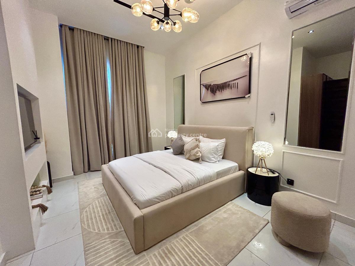 Beautiful 4bedroom Apartment Available for Immediate Check-in!!!, Lekki Phase 1, Lekki, Lagos, Flat / Apartment Short Let