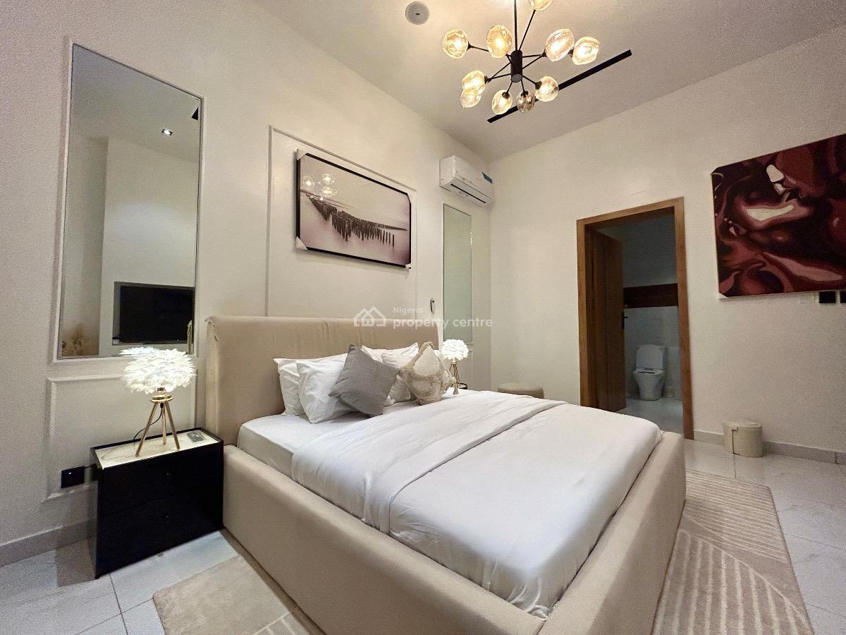 Beautiful 4bedroom Apartment Available for Immediate Check-in!!!, Lekki Phase 1, Lekki, Lagos, Flat / Apartment Short Let