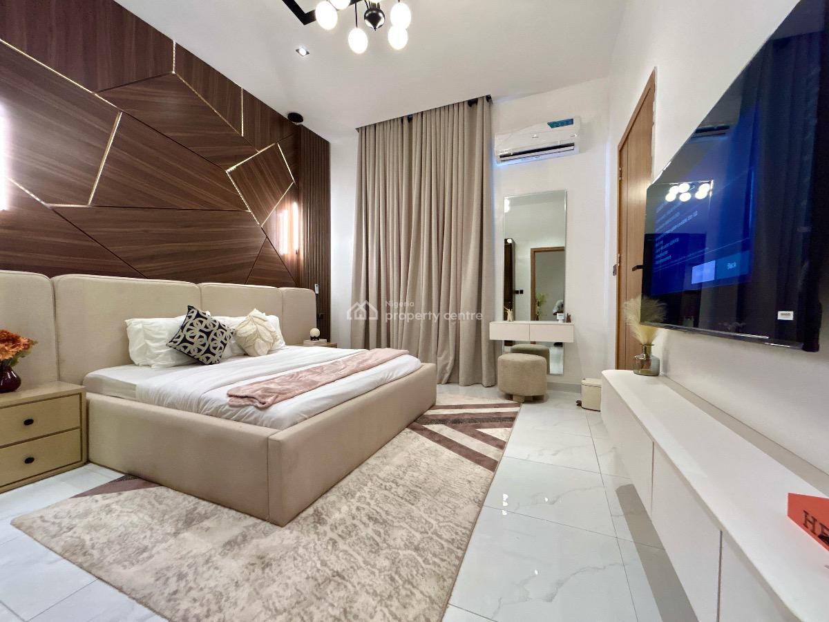 Beautiful 4bedroom Apartment Available for Immediate Check-in!!!, Lekki Phase 1, Lekki, Lagos, Flat / Apartment Short Let