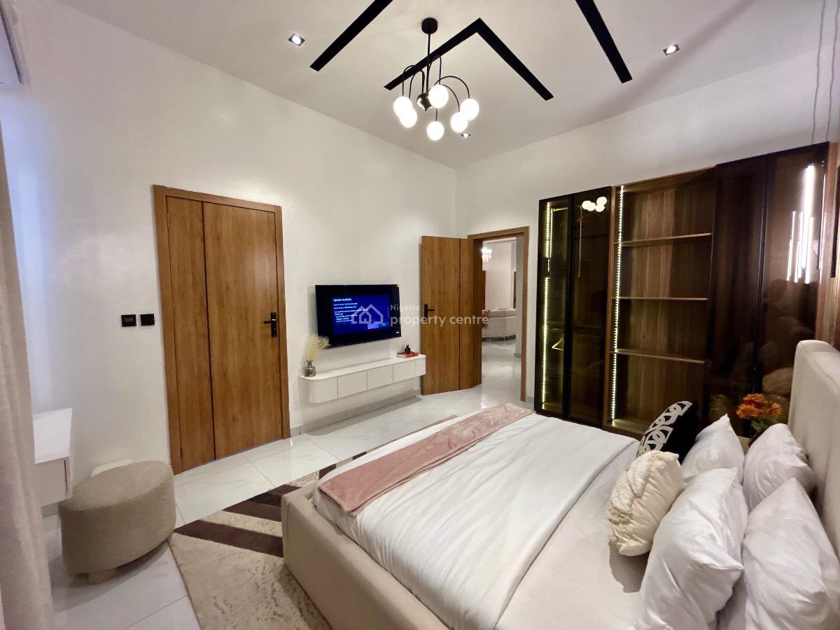 Beautiful 4bedroom Apartment Available for Immediate Check-in!!!, Lekki Phase 1, Lekki, Lagos, Flat / Apartment Short Let