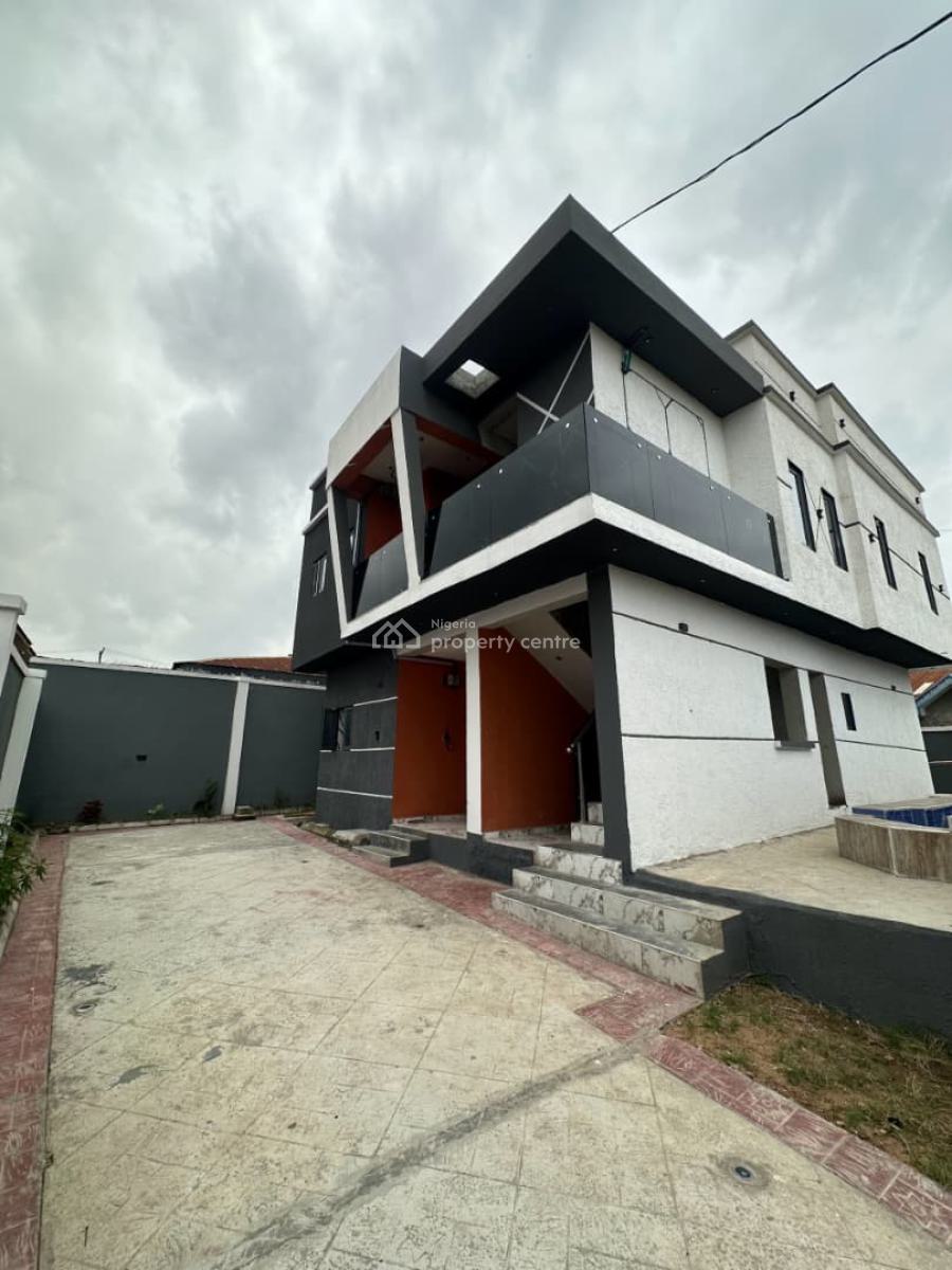 a Luxuriously Built 5-bedroom Duplex of 3-bedroom Upstairs, Ibadan, Oyo, House for Sale