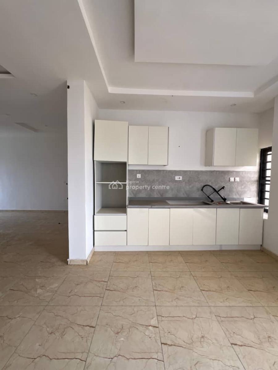 Newly Built & Luxurious 4 Bedroom Penthouse Apartments*, Bay Estate, Orchid, Lekki, Lekki, Lagos, Block of Flats for Sale