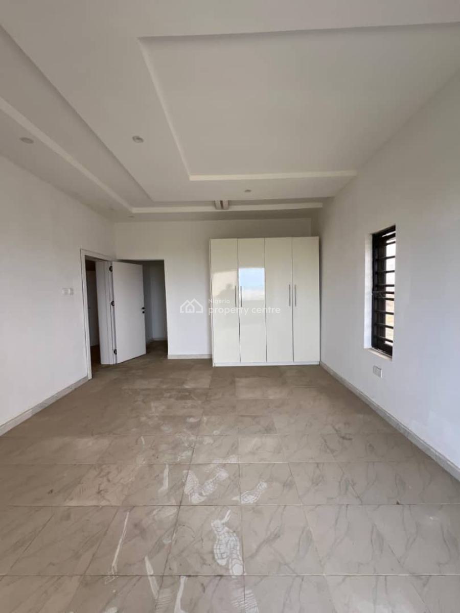 Newly Built & Luxurious 4 Bedroom Penthouse Apartments*, Bay Estate, Orchid, Lekki, Lekki, Lagos, Block of Flats for Sale