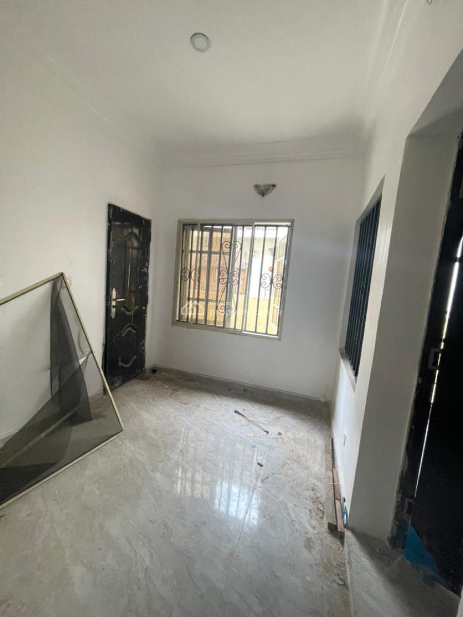 Spacious Self Contain, Orchid Road, Lekki, Lagos, Self Contain (single Rooms) for Rent
