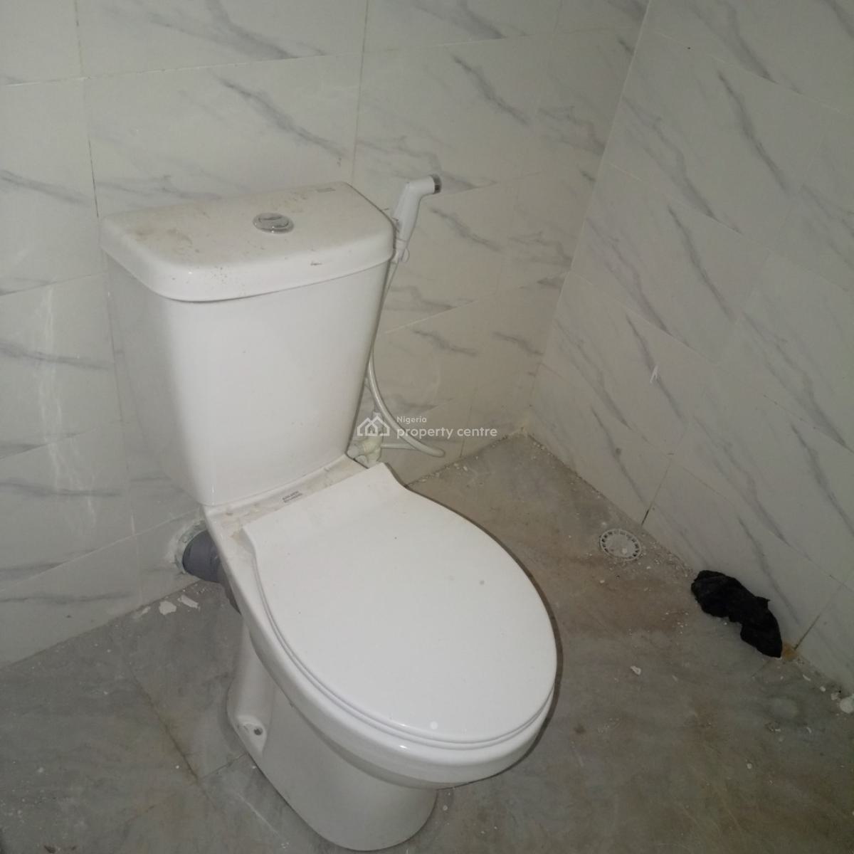 Newly Renovated and Spacious 2 Bedroom Flat, Kilo, Surulere, Lagos, Flat / Apartment for Rent