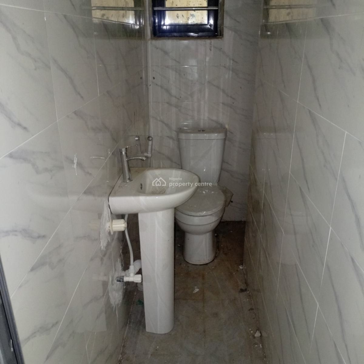 Newly Renovated and Spacious 2 Bedroom Flat, Kilo, Surulere, Lagos, Flat / Apartment for Rent