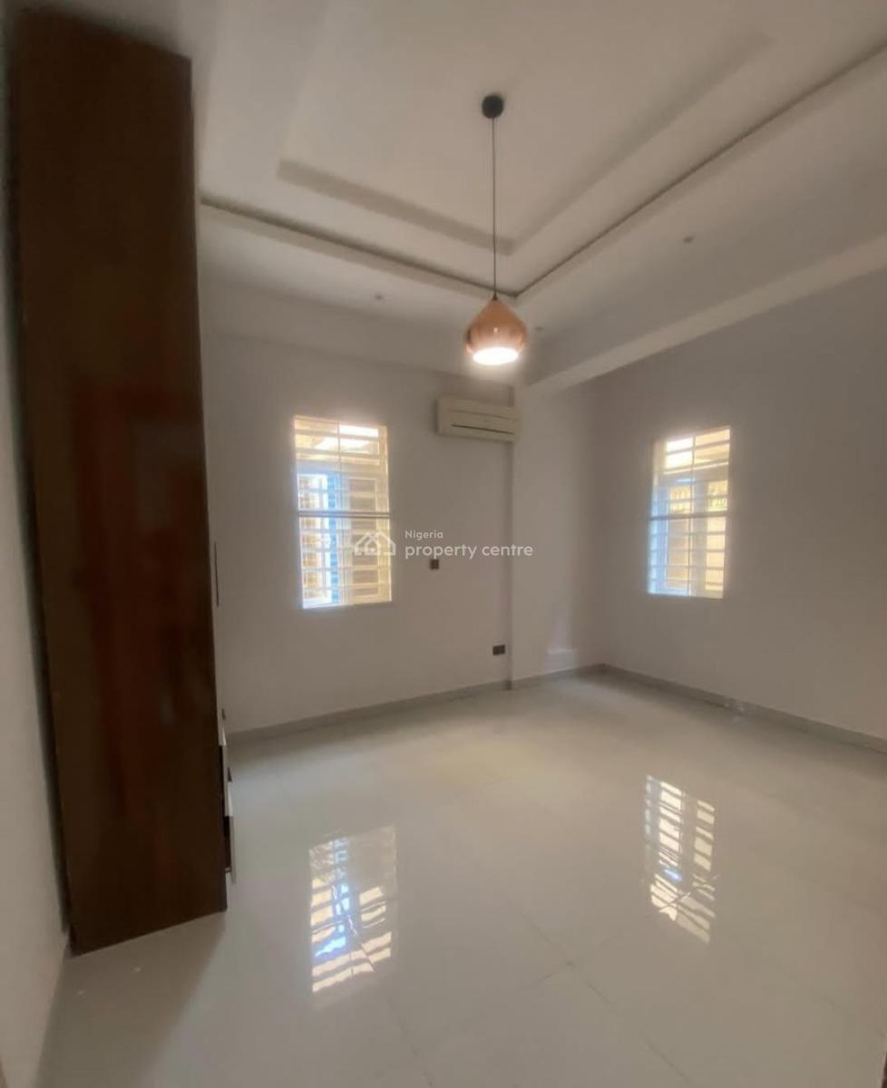 2 Bedeoom En-suite New Serviced Flat with Open Fitted Kitchen, Cooker,, Victoria Island (vi), Lagos, Flat / Apartment for Rent