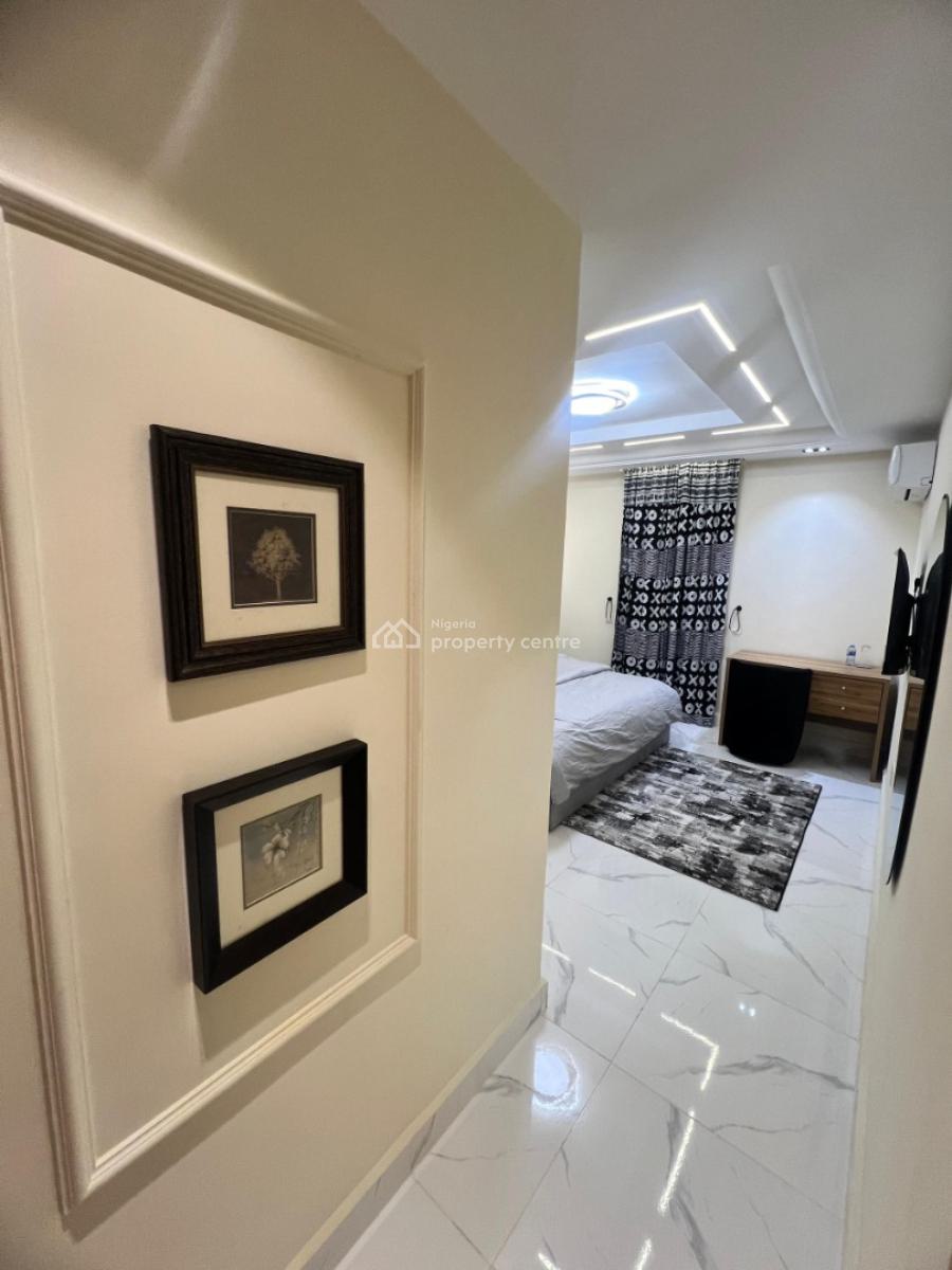 Fully Furnished 3 Bedroom Apartment, Iponri, Surulere, Surulere, Lagos, Flat / Apartment Short Let