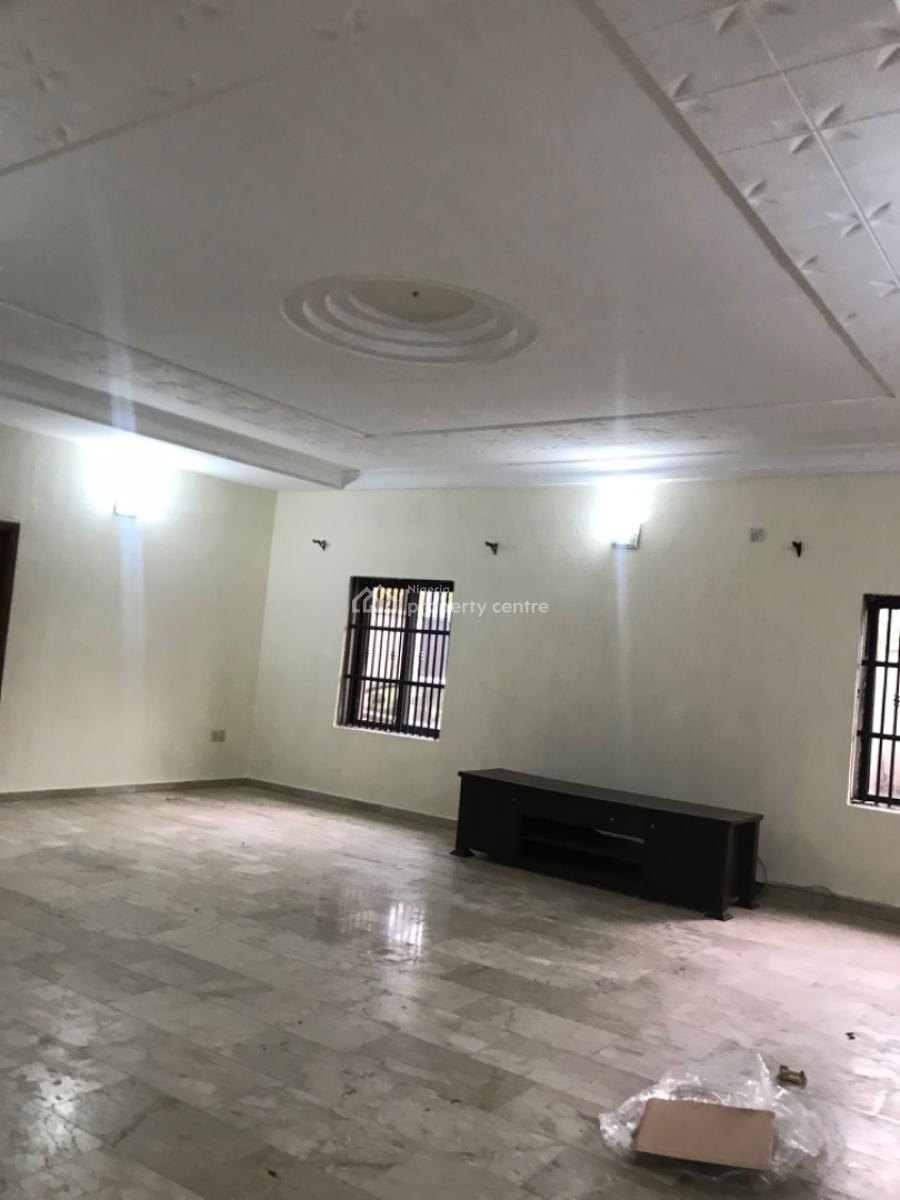 Massive Clean 4 Bedroom Semi Detached Duplex with 2bq @lekki Phase 1, Road 14, Lekki Phase 1, Lekki, Lagos, Semi-detached Duplex for Rent
