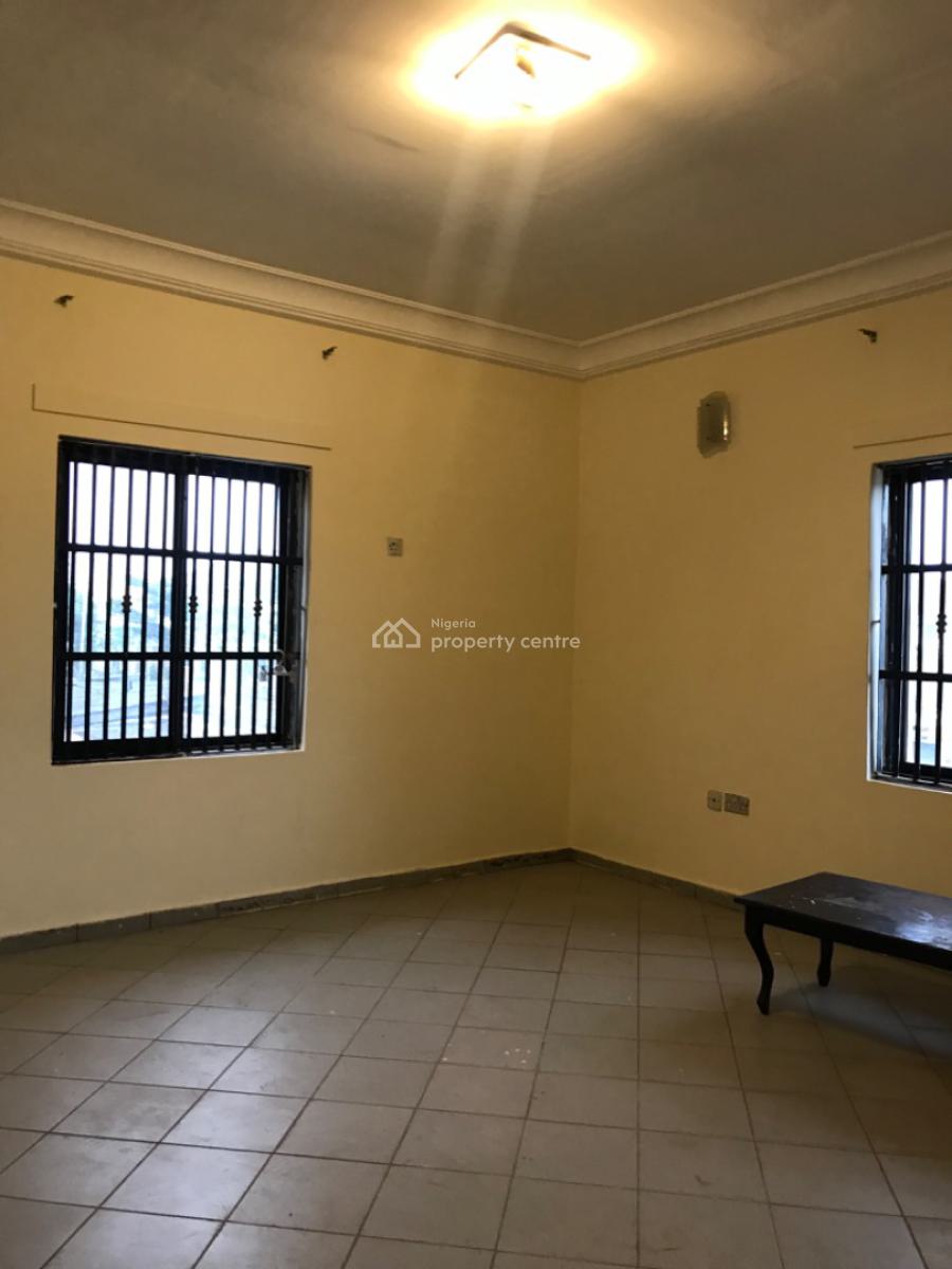 Massive Clean 4 Bedroom Semi Detached Duplex with 2bq @lekki Phase 1, Road 14, Lekki Phase 1, Lekki, Lagos, Semi-detached Duplex for Rent
