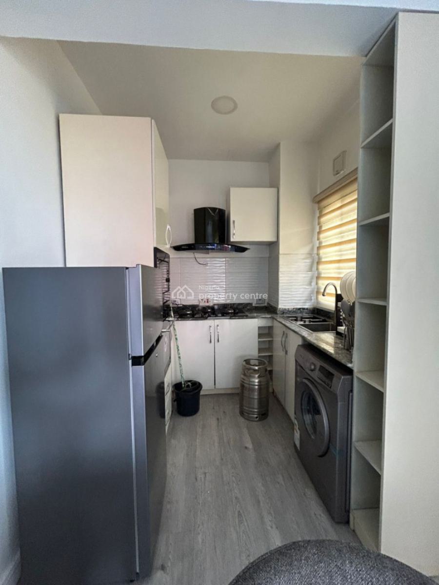 3 Bedroom Flat in a Secured Estate, Ikoyi, Lagos, Flat / Apartment for Rent