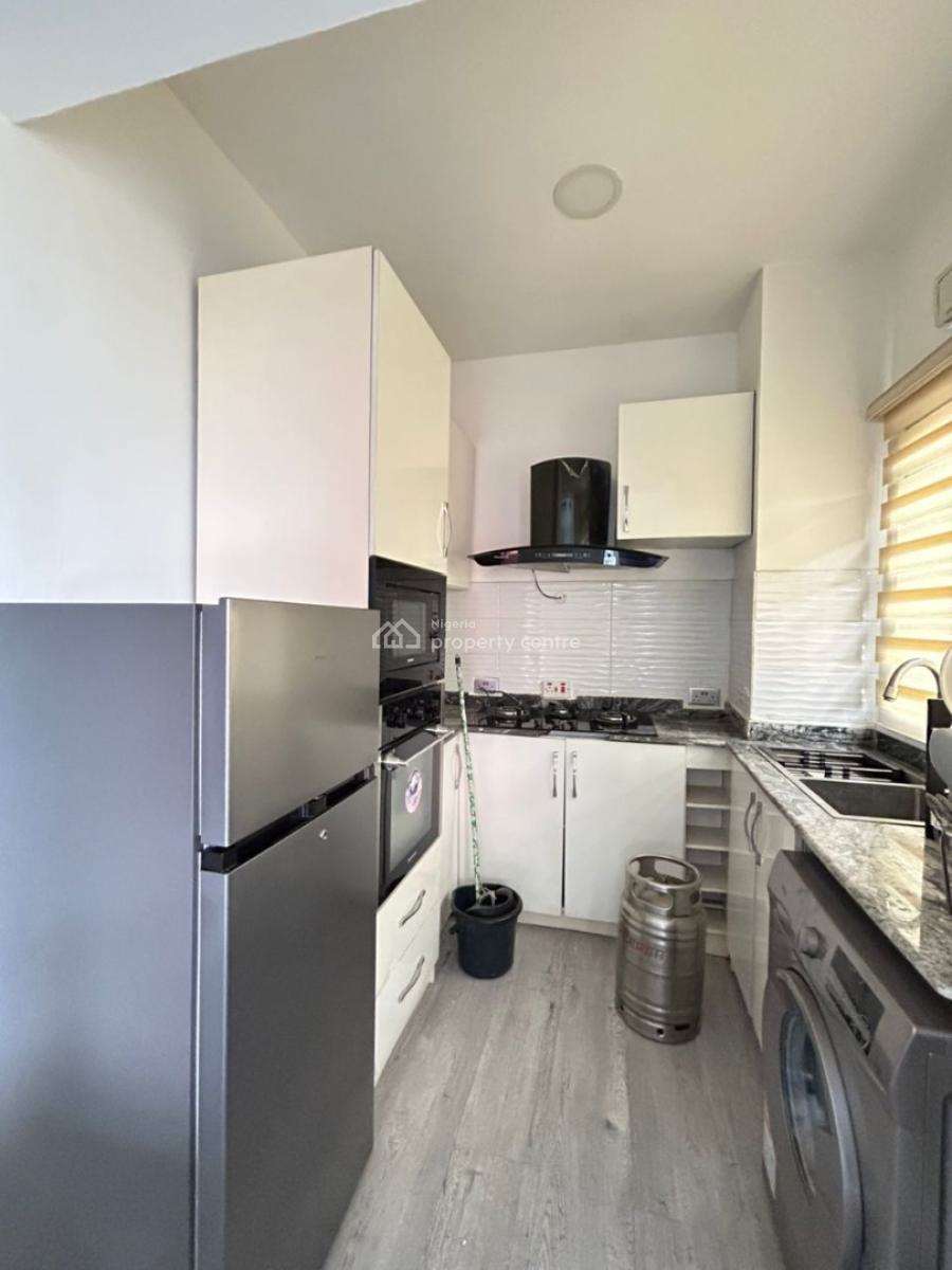 3 Bedroom Flat in a Secured Estate, Ikoyi, Lagos, Flat / Apartment for Rent