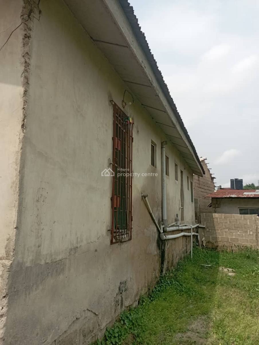 House, Close Proximity to Benson Garage, Ikorodu, Lagos, Detached Bungalow for Sale