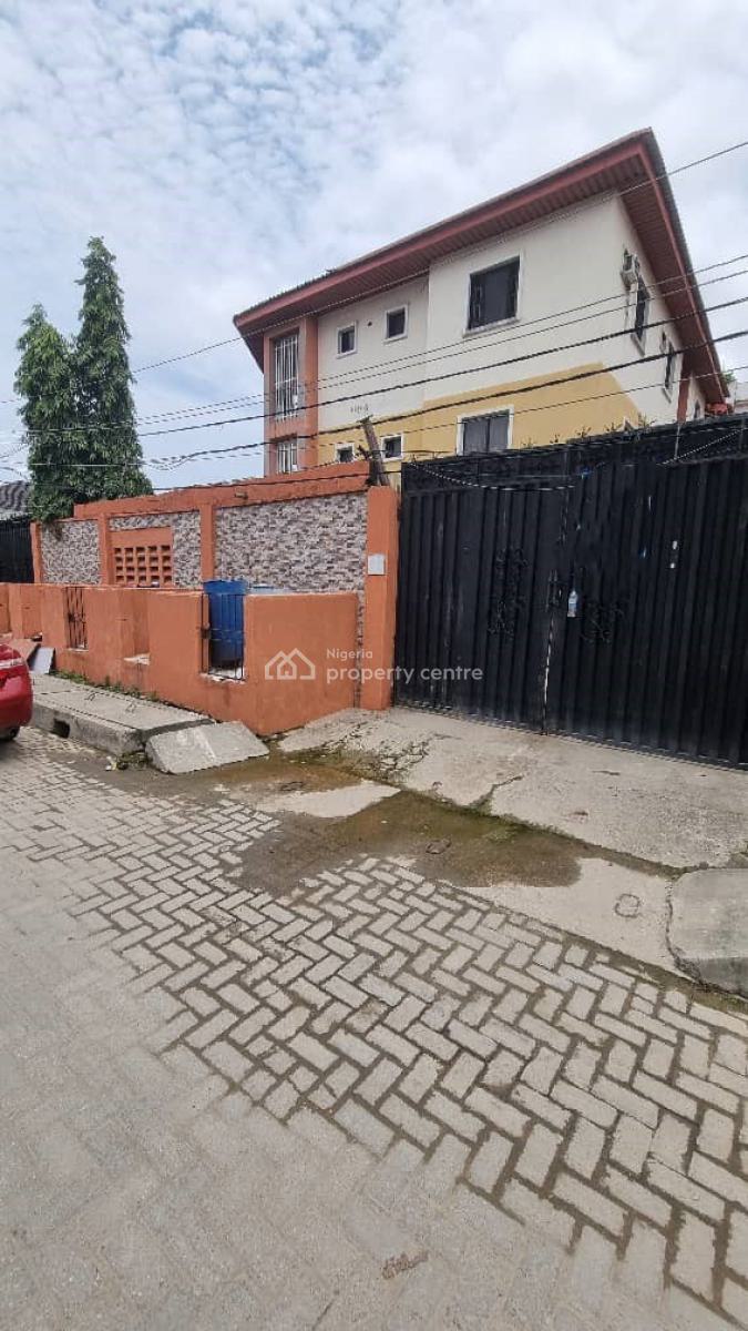 3 Bedroom Apartment in a Secured Estate, Osapa London, Lekki, Lagos, Flat / Apartment for Rent