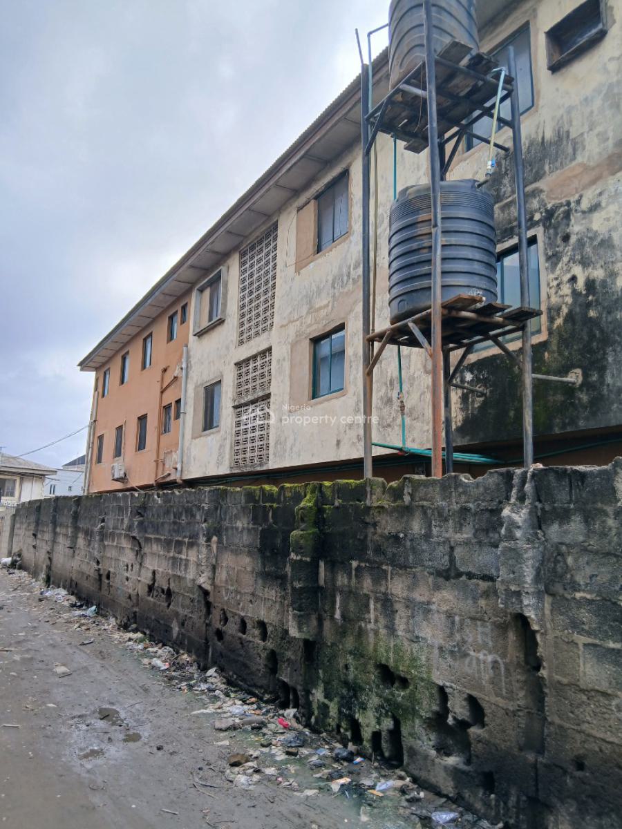 a Renovatable Block of 6 Flats of 2 and 3 Bedroom Flats, Luth, Idi Araba, Surulere, Lagos, Block of Flats for Sale