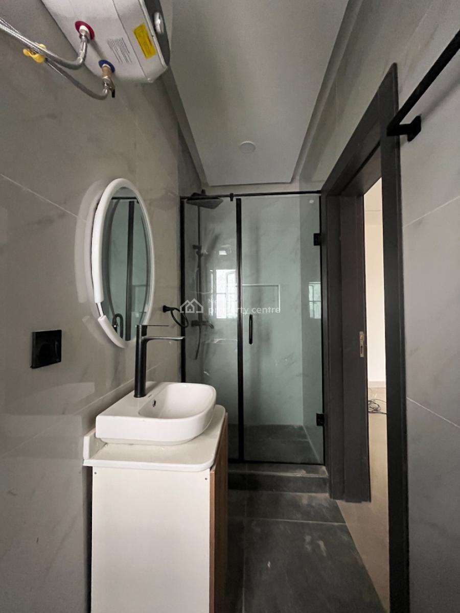 Deluxe 3 Bed Apartment, in a Gated Neighborhood, Ikeja Gra, Ikeja, Lagos, Flat / Apartment for Sale