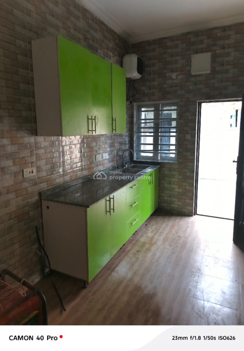 Executive Newly Built 3 Bedroom Apartment, Berger, Arepo, Ogun, Flat / Apartment for Rent