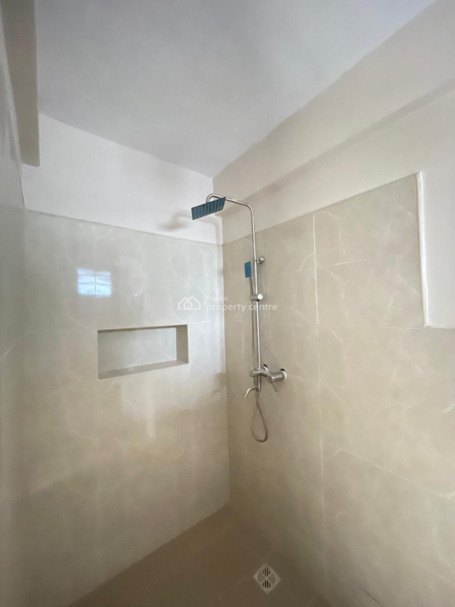 Spacious 2 Bedroom Apartment Perfect, Shor Tlet and Residential, Osapa London, Osapa, Lekki, Lagos, Flat / Apartment for Sale