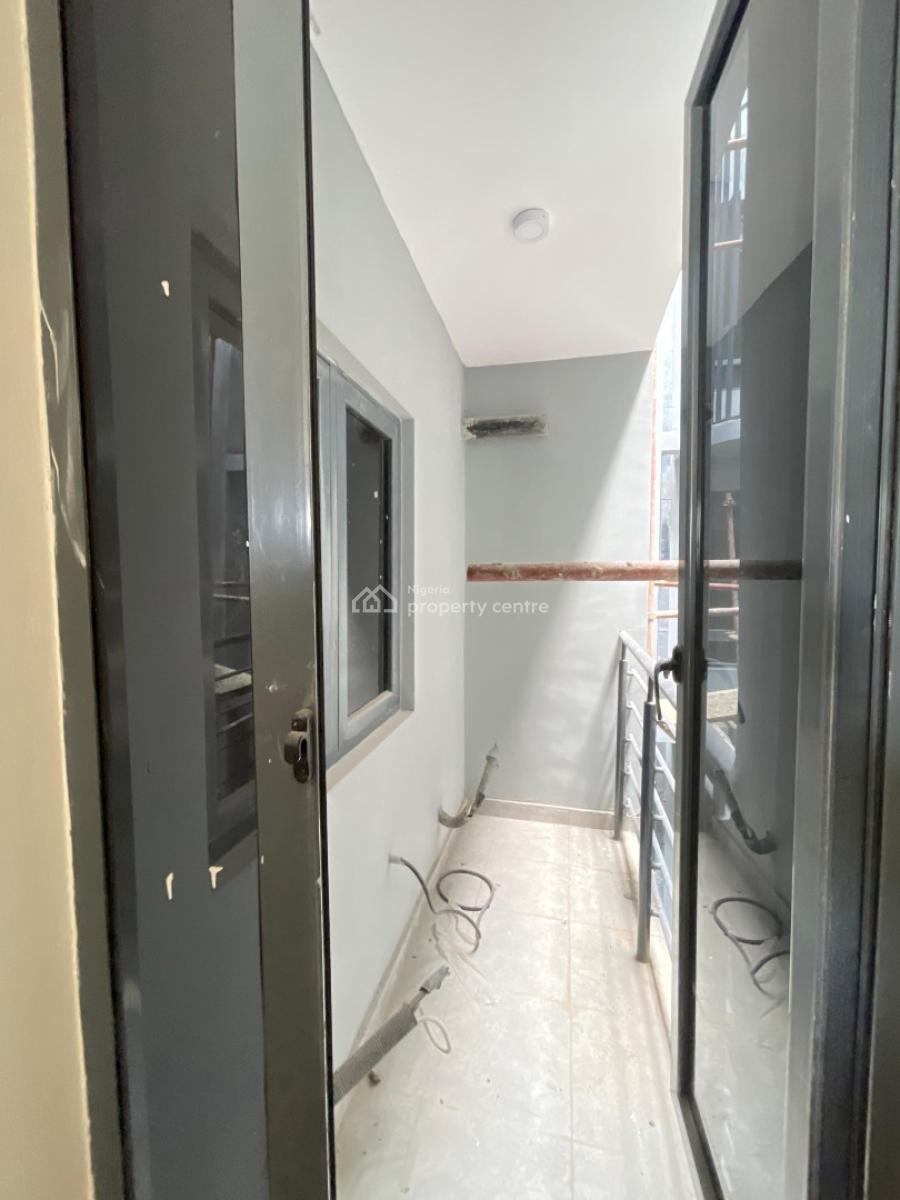 Spacious 2 Bedroom Apartment Perfect, Shor Tlet and Residential, Osapa London, Osapa, Lekki, Lagos, Flat / Apartment for Sale