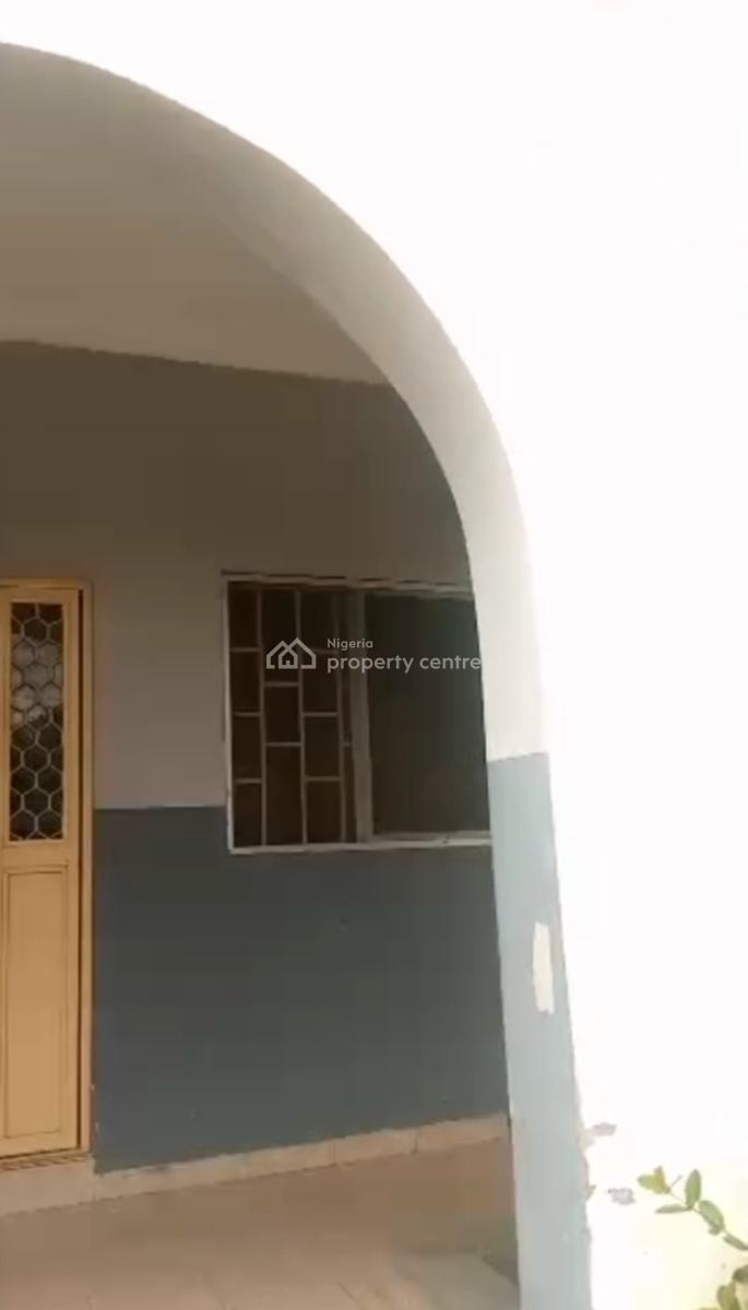 4 Bedrooms Fully Detached Bungalow with 2 Bedrooms and 1 Bedroom Bq, Kubwa, Abuja, Detached Bungalow for Rent