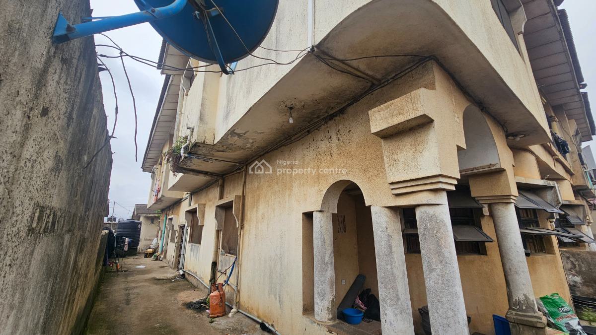Strategically Located 8unit of 2bedroom Flat on 600sqm Land, Irawo, Kosofe, Lagos, Block of Flats for Sale