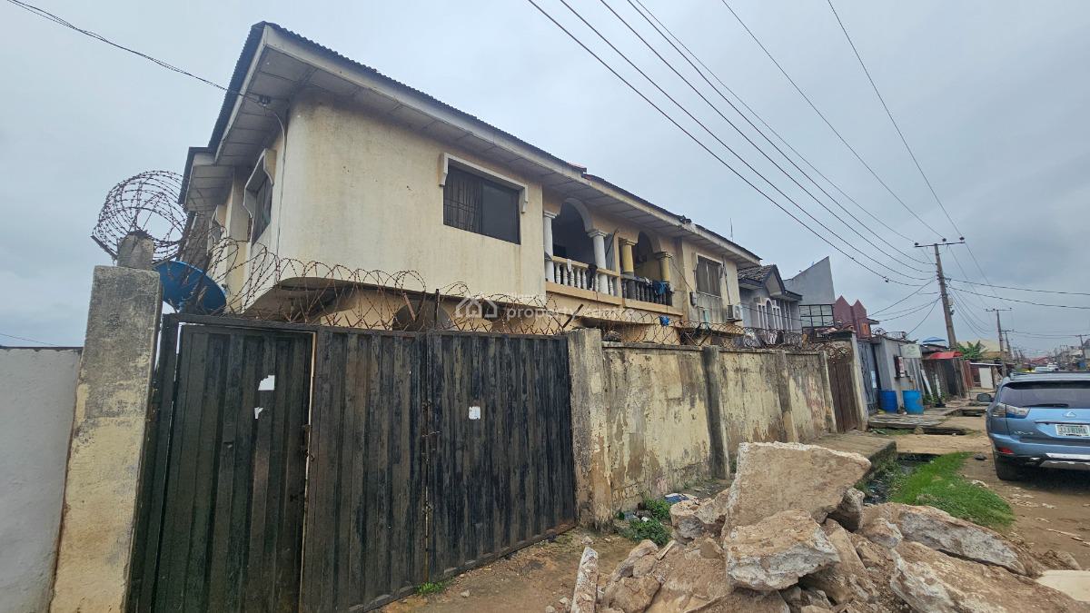 Strategically Located 8unit of 2bedroom Flat on 600sqm Land, Irawo, Kosofe, Lagos, Block of Flats for Sale