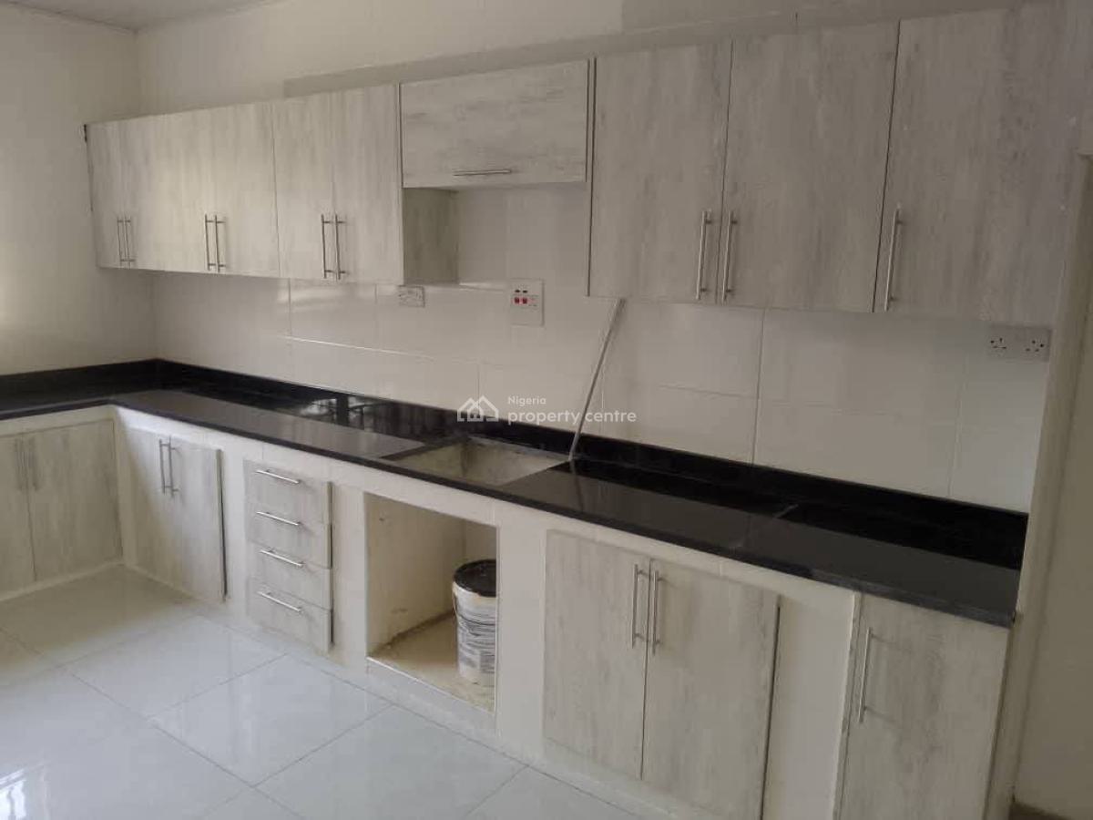 3 Bedroom Apartment, Baruwa, Ipaja, Lagos, Flat / Apartment for Sale