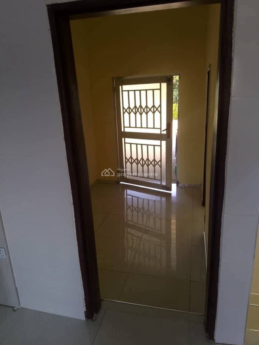 2 Bedroom Flat, Abesan, Ipaja, Lagos, Block of Flats for Sale