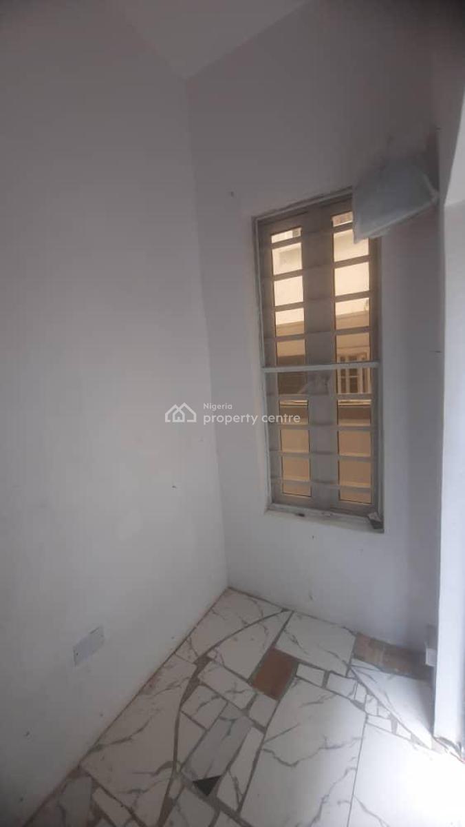 Sizeable Bq, Orchid Road, Lekki Phase 2, Lekki, Lagos, Self Contain (single Rooms) for Rent