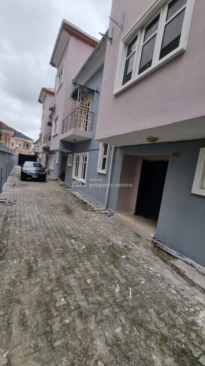 3bedroom Terrace  Duplex with Gate House, Osapa London, Lekki, Lagos, Terraced Duplex for Rent